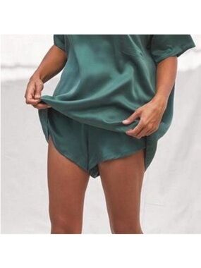 Lunya washable silk shorts green Size Medium